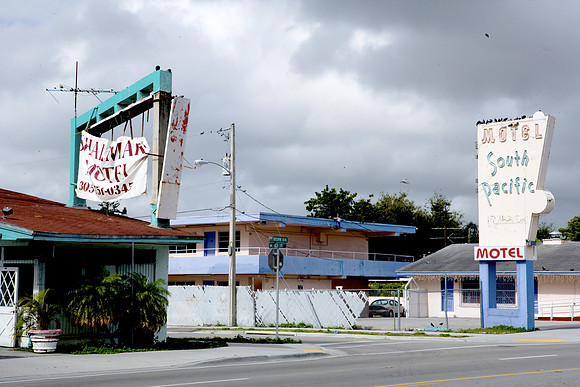 36155_DG_Color_USA_Miami_FL_Biscayne_BlvdZV4N6331_Oasis_Biscayne_BLV_Related
