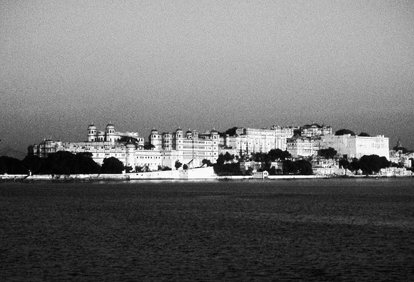 47262_SL_COLOR_INDIA_1987_17