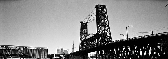 6048_FM_BW_XPAND_CA_05_7.jpg