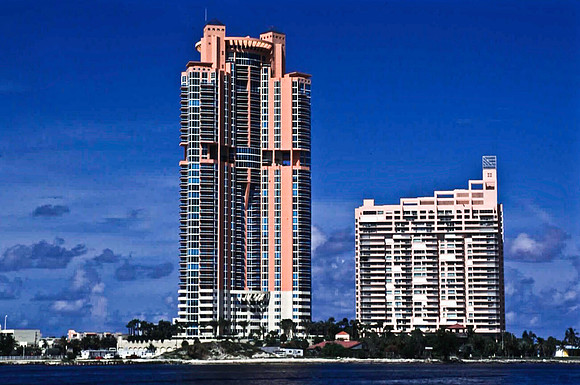 85619_SL_COLOR_US_TOUR_MIAMI_FL_97_2.tif