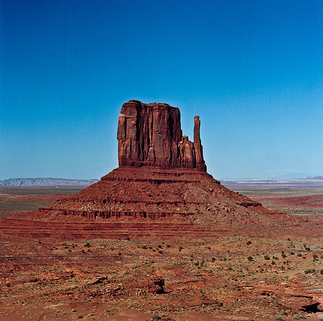 2285_FM_COLOR_AZ_02_11.jpg