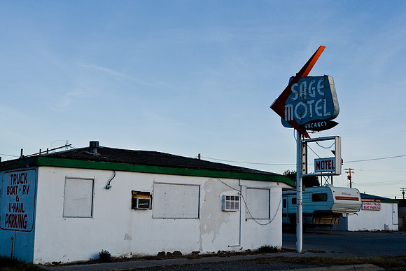 06647_DG_COLOR_NEEDLES_CALIFORNIA_CA_USA_2007_ZV4N_681