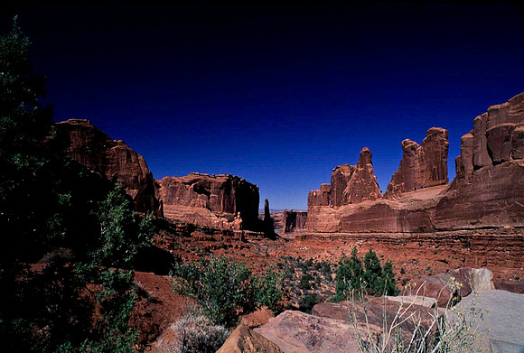 06767_B10_SL_COLOR_CISCO_MOAB_TO_UTAH_UT_97_1212.jpg