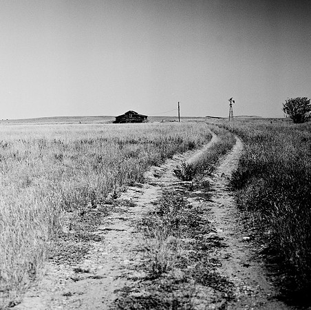 7548_B3P1_11_BW_SQ_MT_01.jpg