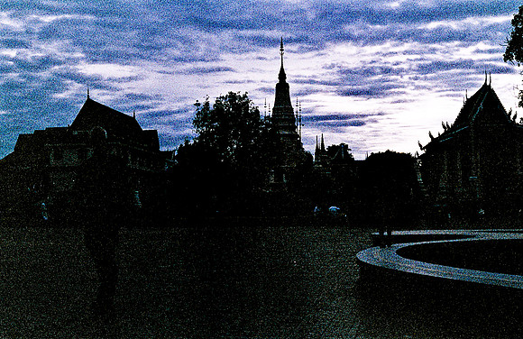 62451_2008_FM_Color_Cambodia_001-2