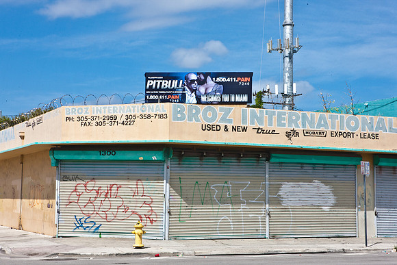 3453_DG_Billboards_Wynwood_District_Miami_FL_5L8Y0069