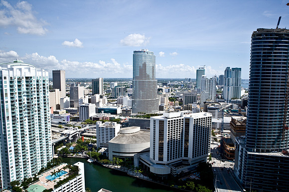 85465_FL_DG_ZV4N4382