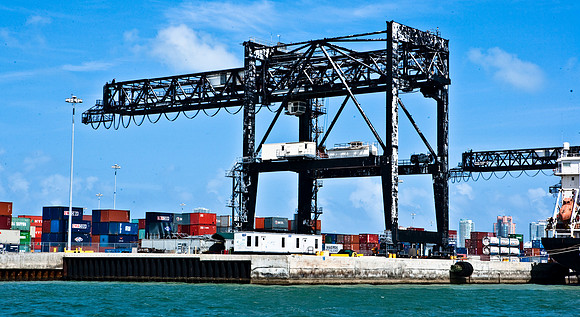 85553_ZV4N_9138-785_Miami_FI_By_Boat_Pinker