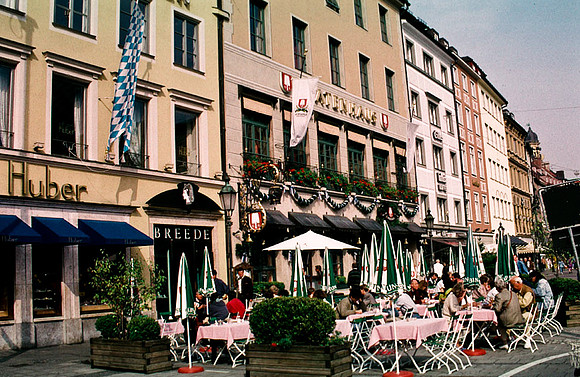 2538_SL_BOX_I_COLOR_AUSTRIA_1