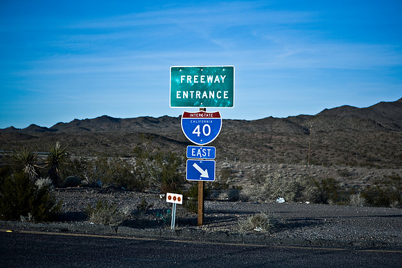 06647_DG_COLOR_ROUTE_66_TO_NEEDLES_CALIFORNIA_CA_USA_2007_ZV4N_657