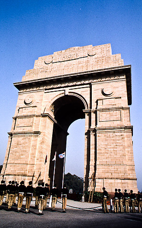 47303_SL_COLOR_INDIA_1987_18