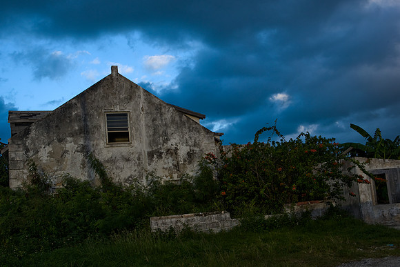 36163_DG_Color_USA_Harbour_Island_Bahamas_Related_GroupZV4N1683
