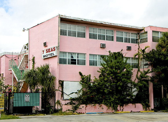36156_DG_Color_USA_Miami_FL_Biscayne_BlvdDSC_1715_Oasis_Biscayne_BLV_Related