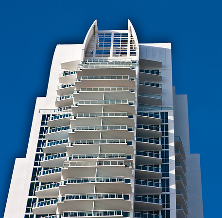 3807_DG_Miami_Beach_FL_5L8Y4702