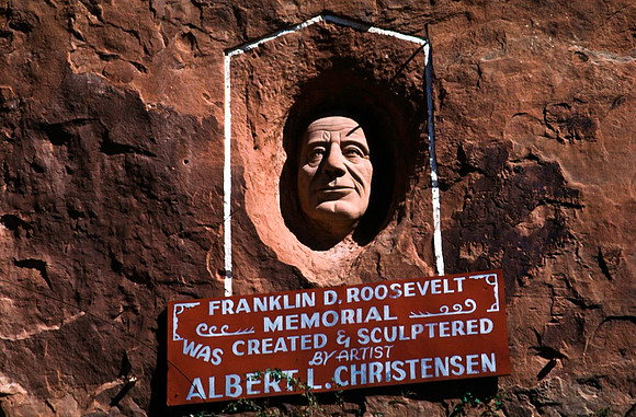 06785_B10_SL_COLOR_MOAB_TO_CHURCH_ROCK_HWY191_TO_HOLE_THE_ROCK_UT_97_20.jpg