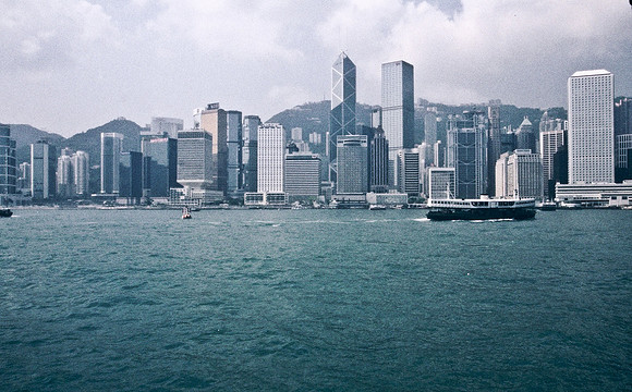 3773_SL_COLOR_AROUND_THE_WORLD_IN_8_MONTHS_APRIL_2000_5