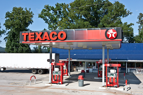 0014_DG_Pelham_Exit_127_TN_USA_2009_5L8Y0162