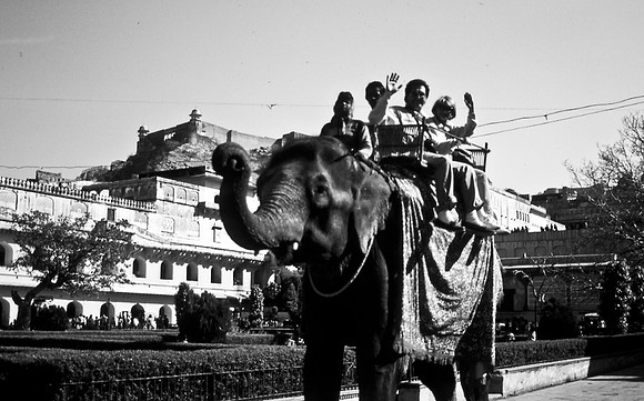 47272_SL_COLOR_INDIA_1987_8