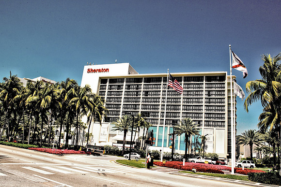36181_DG_Color_USA_Miami_FL_Related_GroupZV4N9633