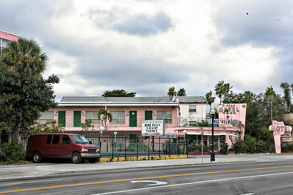 36155_DG_Color_USA_Miami_FL_Biscayne_BlvdZV4N6301_Oasis_Biscayne_BLV_Related