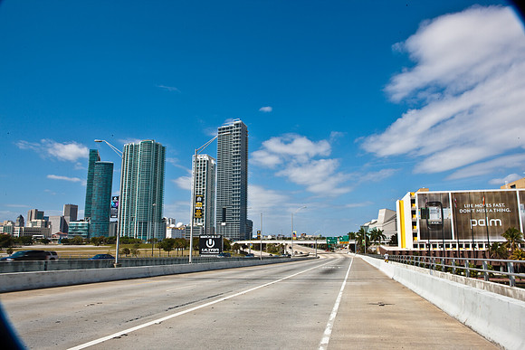 3453_DG_Herlad_Building_Causway_Miami_FL_5L8Y0039