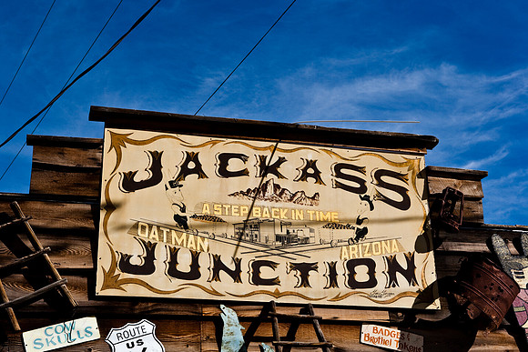06648_DG_COLOR_OATMAN_ARIZONA_AZ_USA_2007_ZV4N_2048