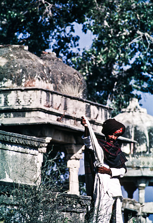 47278_SL_COLOR_INDIA_1987_6