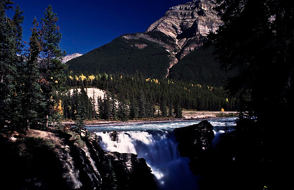 06835_B19_SL_COLOR_ATHABASCA_FALLS_ONE_OF_JASPER_NAT_PARK_BC_WS_97_01.jpg