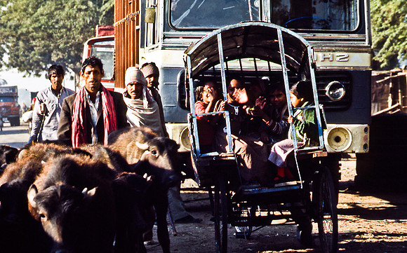 47300_SL_COLOR_INDIA_1987_14