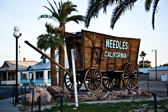 06647_DG_COLOR_NEEDLES_CALIFORNIA_CA_USA_2007_ZV4N_696