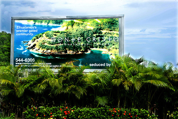 36264_DG_Color_North_America_Ixtapa_MexicoZV4N4886