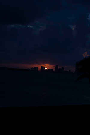 20071013_Miami_Sunset_Skyline_FL_ZV4N9083