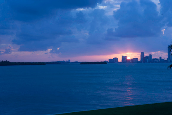 20071013_Miami_Sunset_Skyline_FL_ZV4N9085