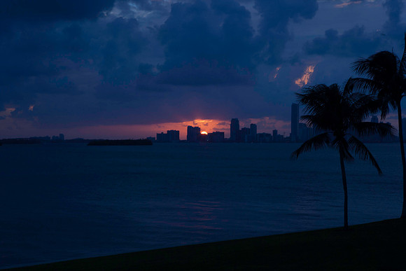 20071013_Miami_Sunset_Skyline_FL_ZV4N9094
