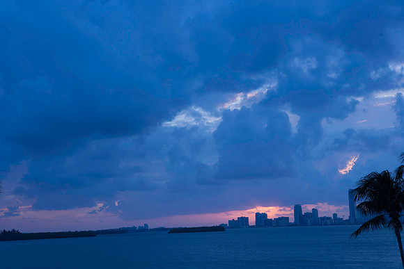 20071013_Miami_Sunset_Skyline_FL_ZV4N9108