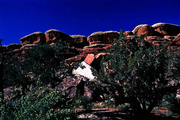 06790_B10_SL_COLOR_CANYONLAND_NAT_PARK_UT_97_07.jpg