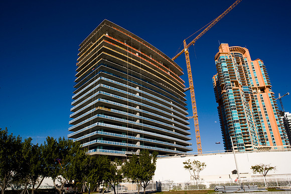 36136_DG_Color_USA_Miami_Beach_FL_Related_GroupZV4N0550