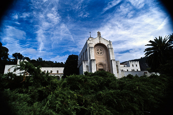 47936_B17_SL_COLOR_MINISTRY_ON_COAST_FROM_SANTA_BARBARA_SAN_SIMEON_CA_97_05.jpg