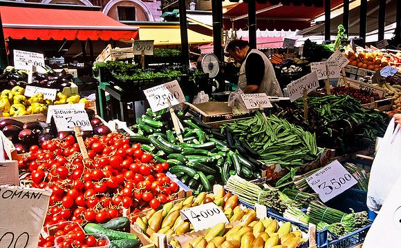 3781_SL_COLOR_AROUND_THE_WORLD_IN_8_MONTHS_APRIL_2000_7