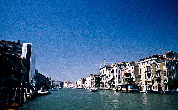 3816_SL_COLOR_AROUND_THE_WORLD_IN_8_MONTHS_APRIL_2000_8