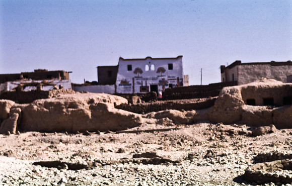 3346_SL_COLOR_ASWAN_EGYPT_1989_13