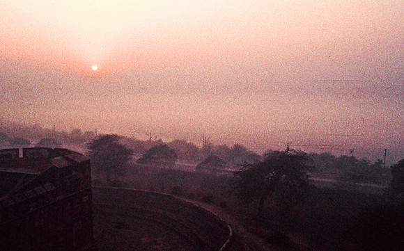 47269_SL_COLOR_INDIA_1987_7