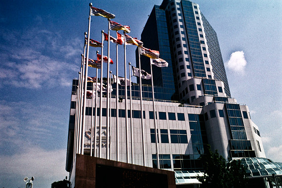 2548_SL_BOX_I_COLOR_OVKA_VICTORIA_CANADA_4