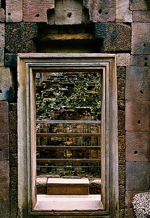 62440_2008_FM_Color_Cambodia_007