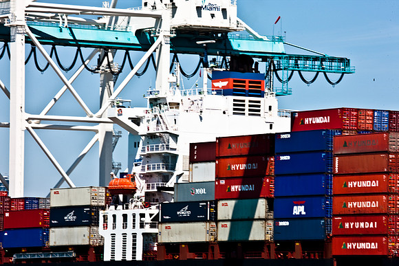 2702_DG_Port_MiamI_FL_5L8Y2235