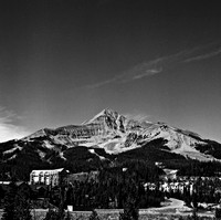 7556_B3P1_6_BW_SQ_MT_01_3.jpg