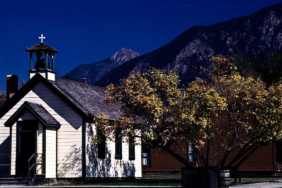 06840_B19_SL_COLOR_BANFF_TO_RADISSON_HOT_SPRINGS_TO_FORT_STEEL_HWY93_95_BC_WS_97_07.jpg