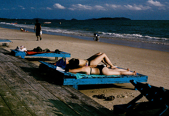 62447_2008_FM_Color_Cambodia_001