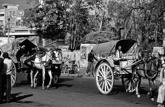 47270_SL_COLOR_INDIA_1987_18