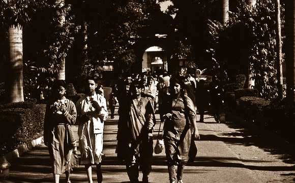 47263_SL_COLOR_INDIA_1987_4